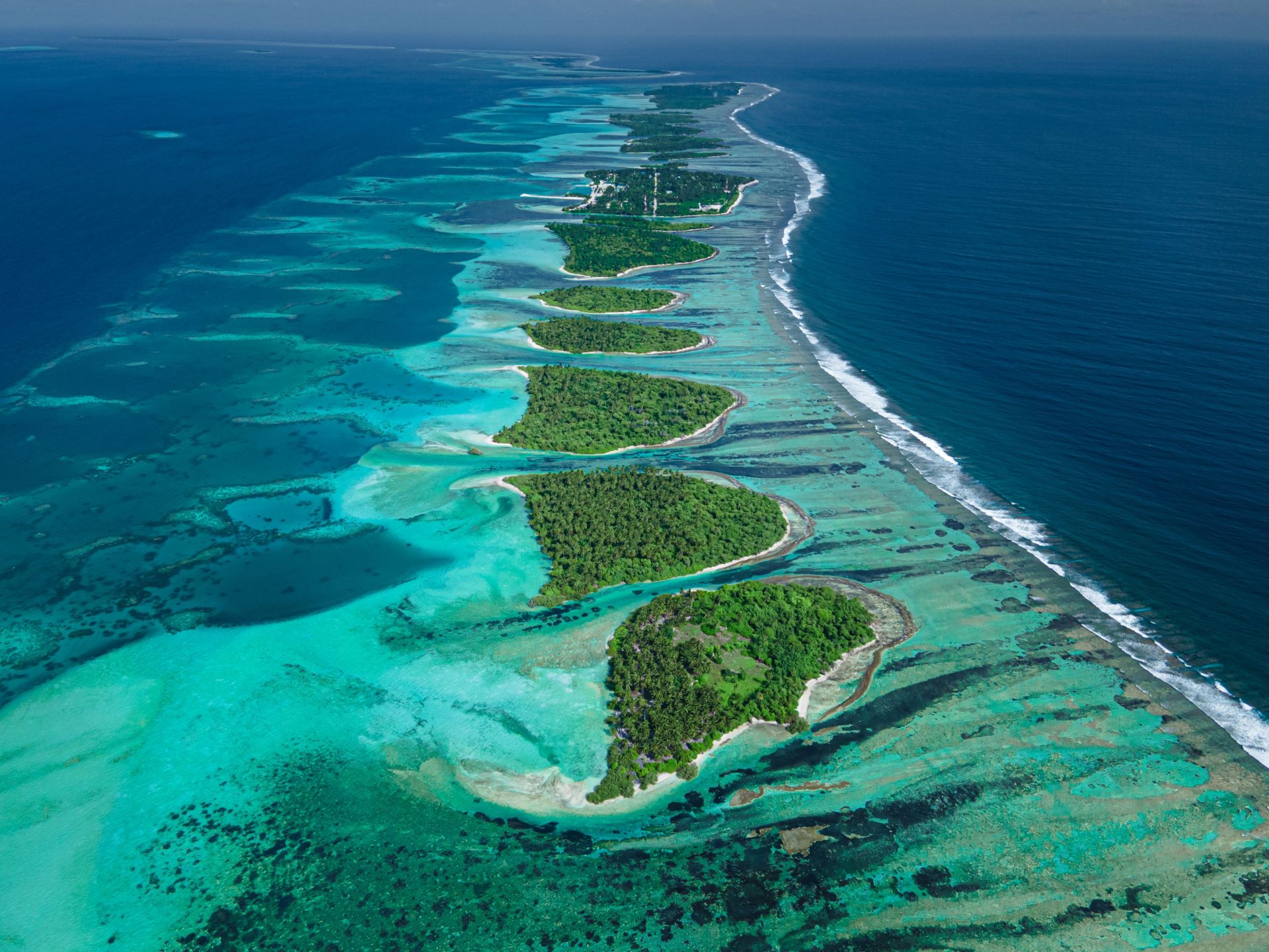Bid farewell to the Land of Taj as you head towards Laccadive via Delhi