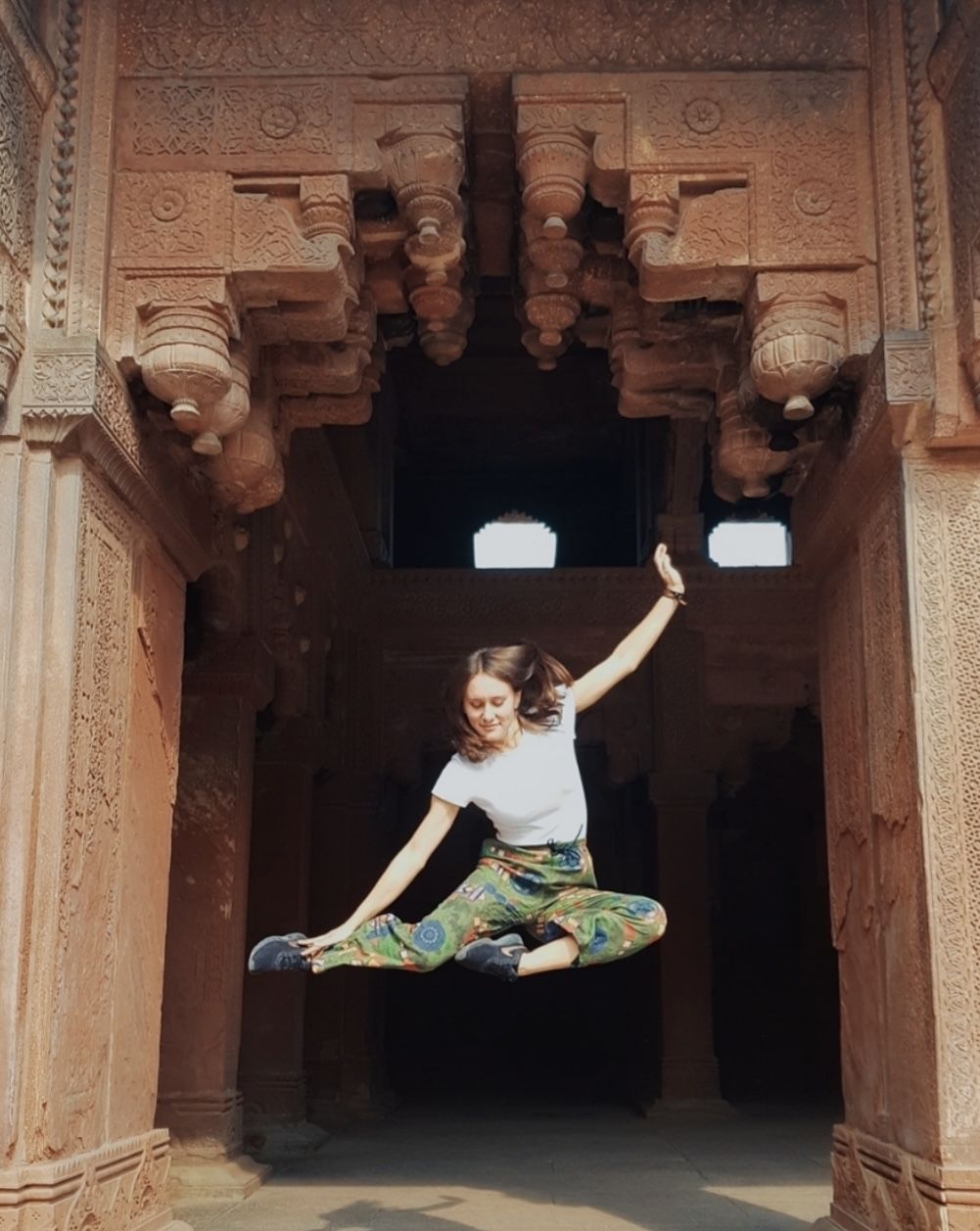 Bid Adieu to the Pink City and head to the Land of the Taj (Agra)