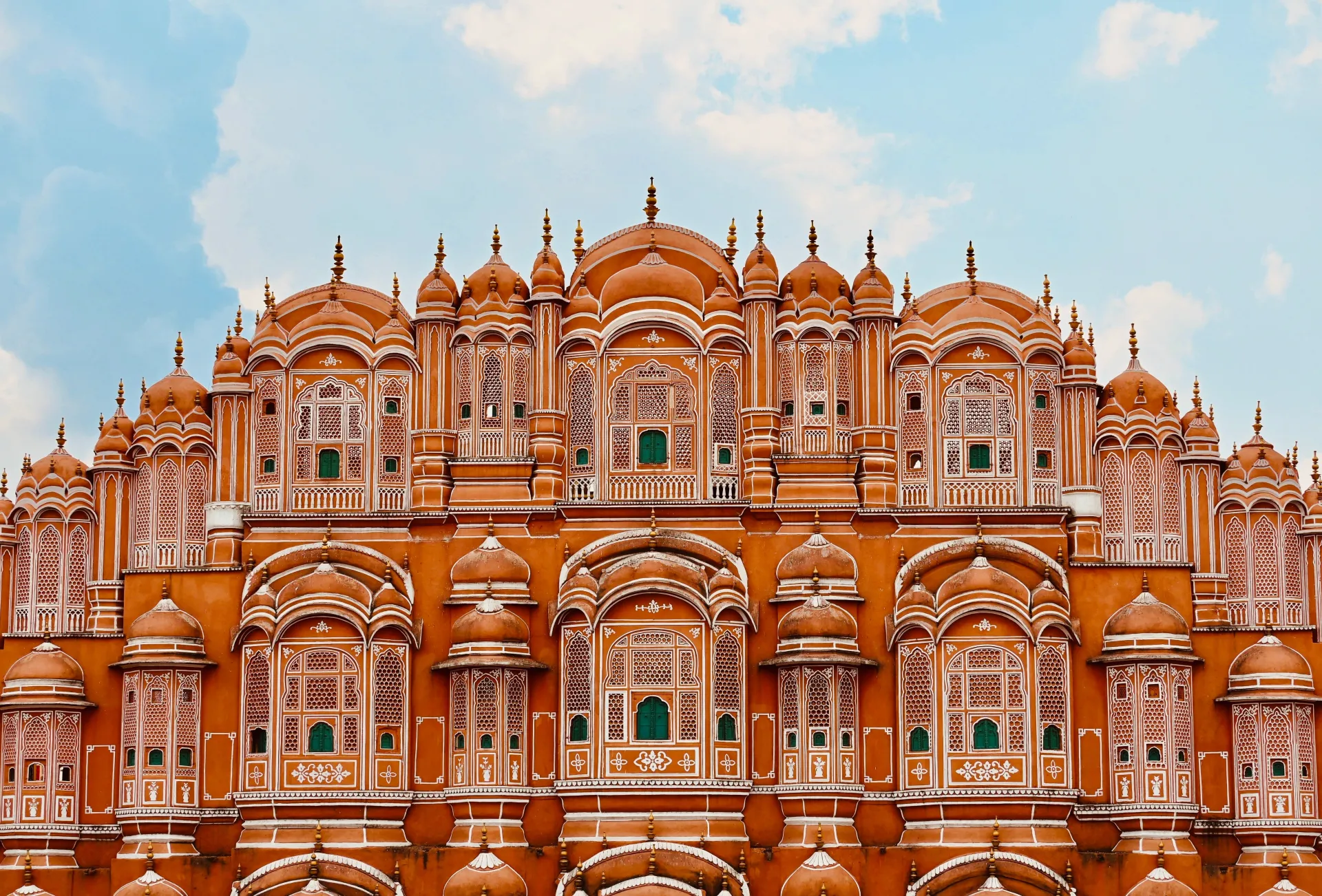 Bid farewell to Sariska, you will head to the Pink City, Jaipur