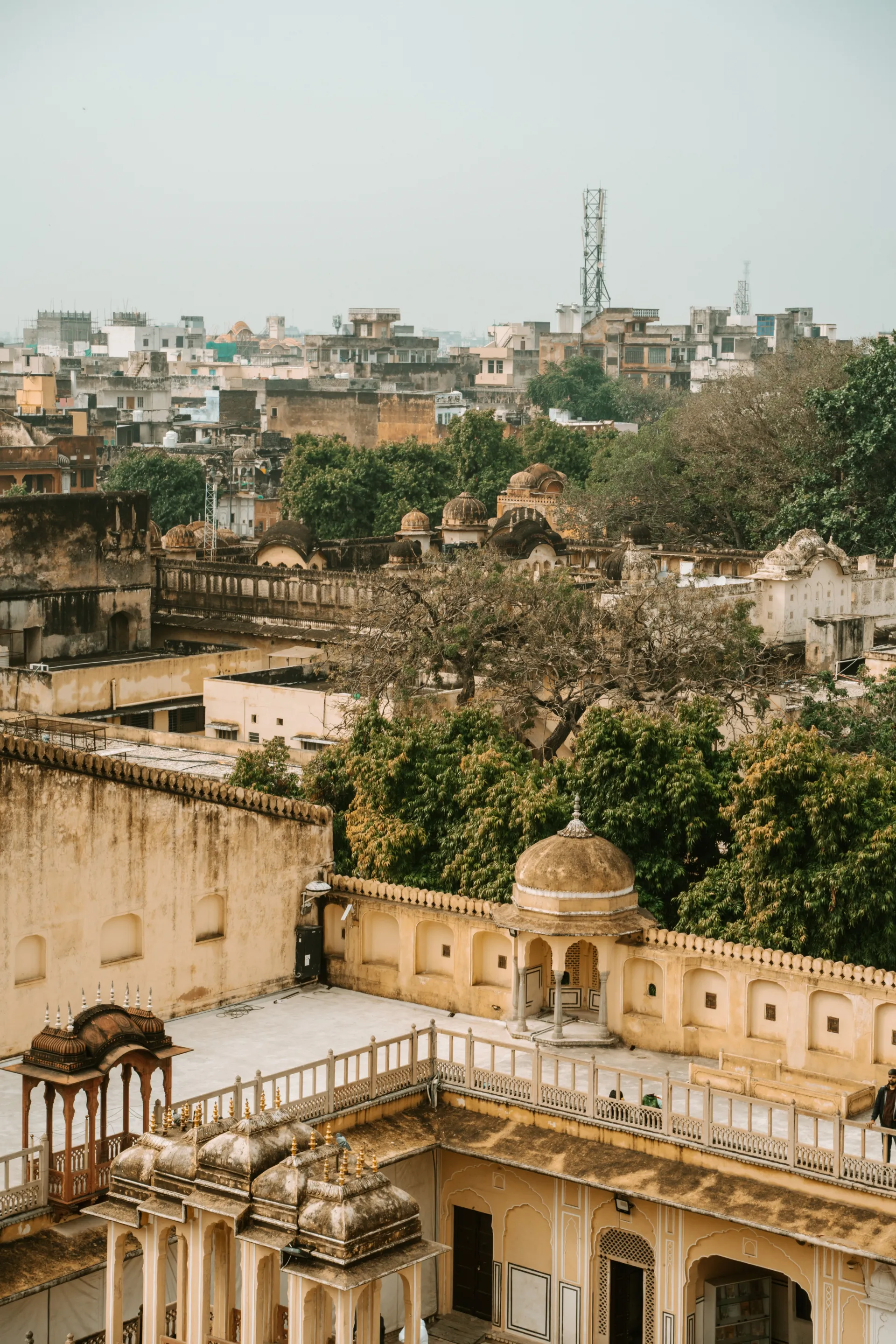 Bid farewell to Bikaner as you head to Mandawa, via Fatehpur